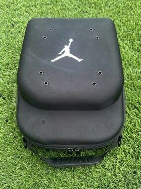 Jordan Black Hat Carrying Case New